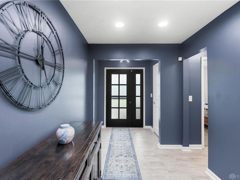 7101 Bluestream Drive, Tipp City, OH 45371 Photo 8