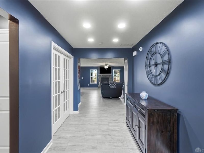 7101 Bluestream Drive, Tipp City, OH 45371 Photo 9