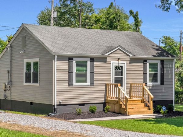 303 Park Ln , Clarksville, TN 37042