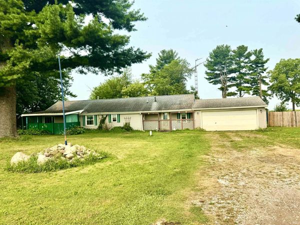 1195 Pine Road, Plymouth, IN 46563