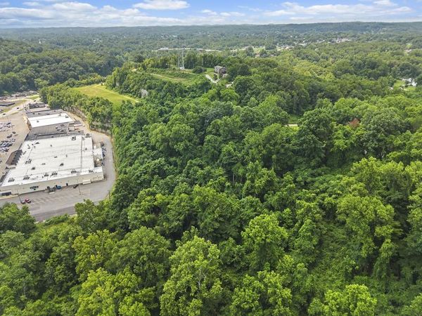 Pollard Road & Behind Midtown , Ashland, KY 41101