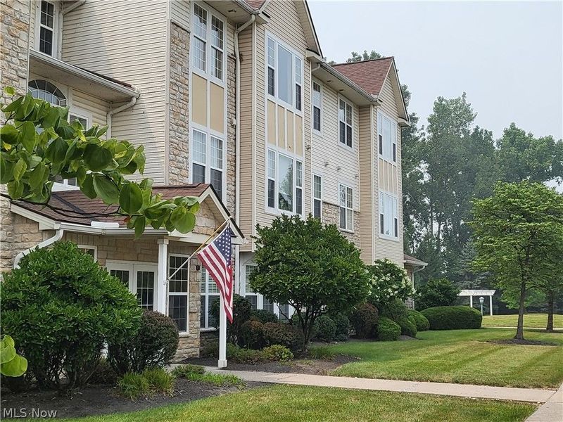 3656 Morningside Way, Unit 103, Lorain, OH 44053 Photo 3