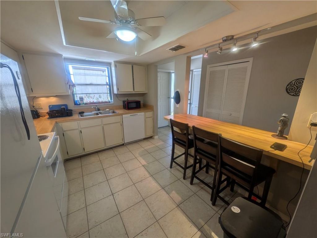 3720 SE 10th Ave , Unit 201, Cape Coral, FL 33904 Photo