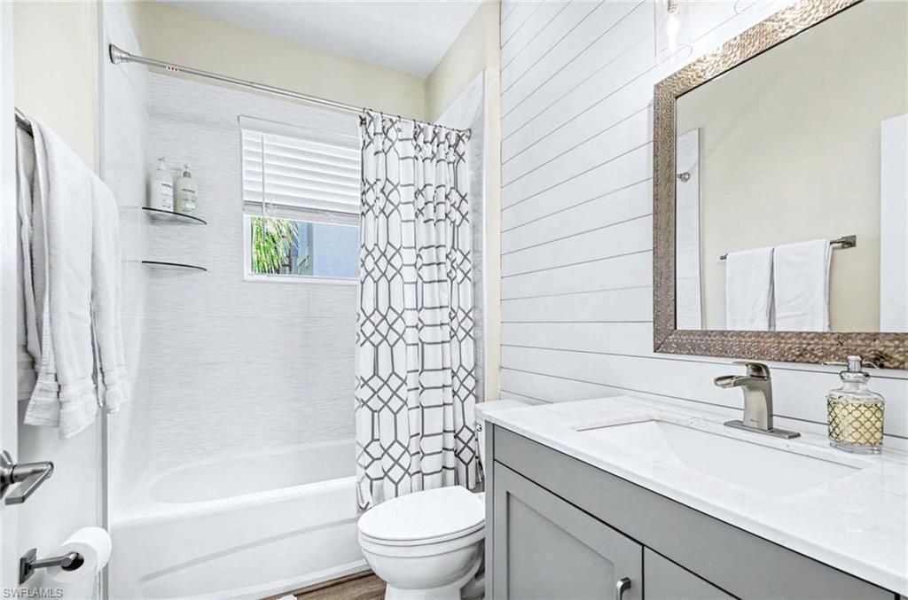 8324 Laurel Lakes Blvd, Naples, FL 34119 Photo