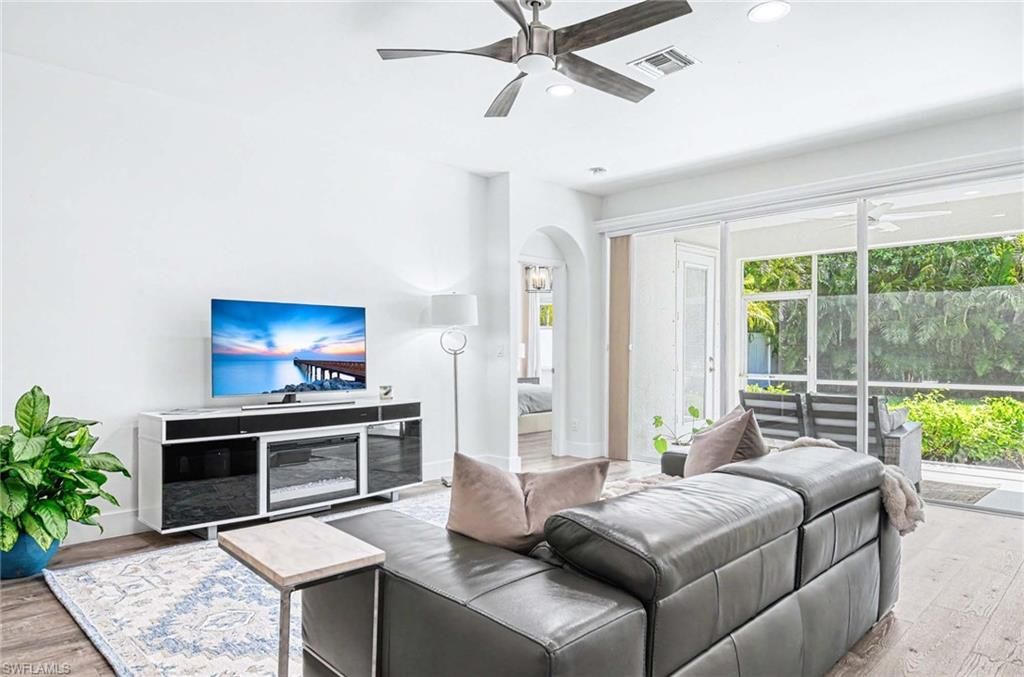 8324 Laurel Lakes Blvd, Naples, FL 34119 Photo