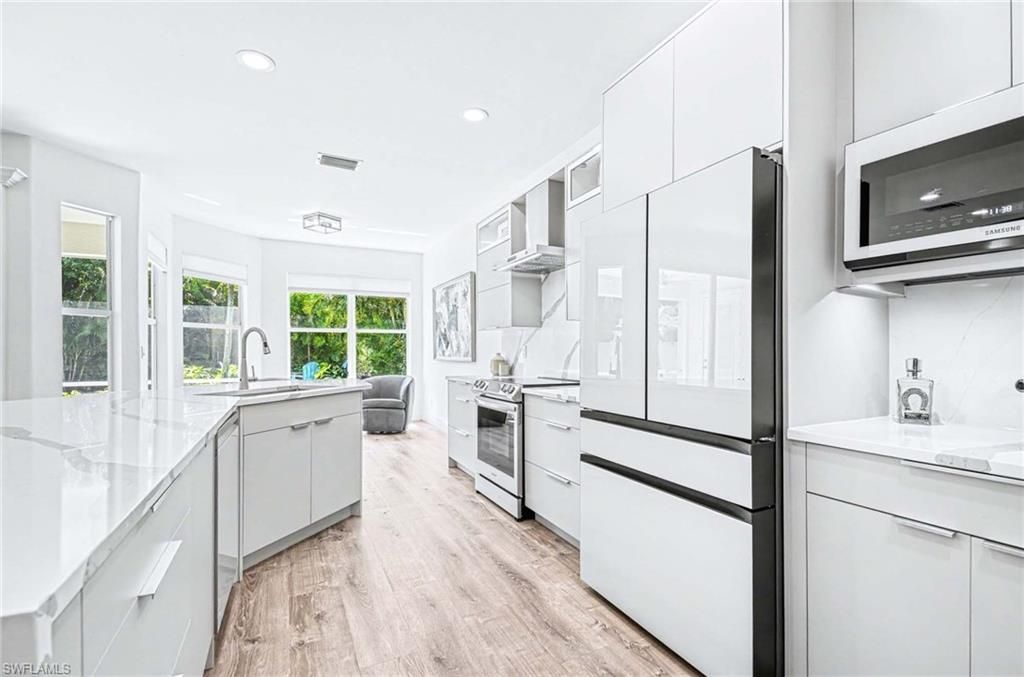 8324 Laurel Lakes Blvd, Naples, FL 34119 Photo