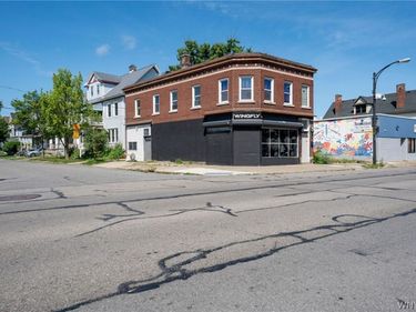 894 Tonawanda Street , Buffalo, NY 14207