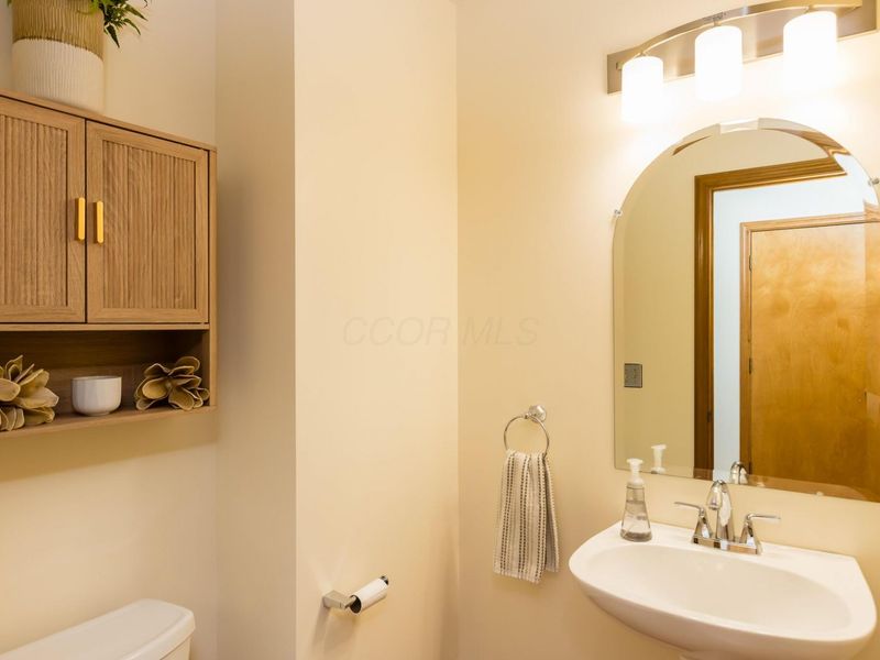 809 Aldengate Drive, Galloway, OH 43119 Photo 19