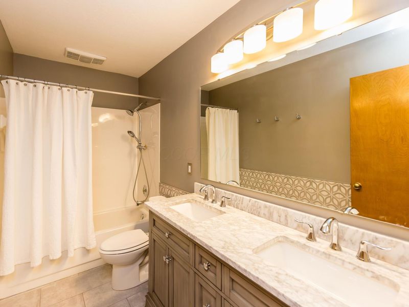 809 Aldengate Drive, Galloway, OH 43119 Photo 34