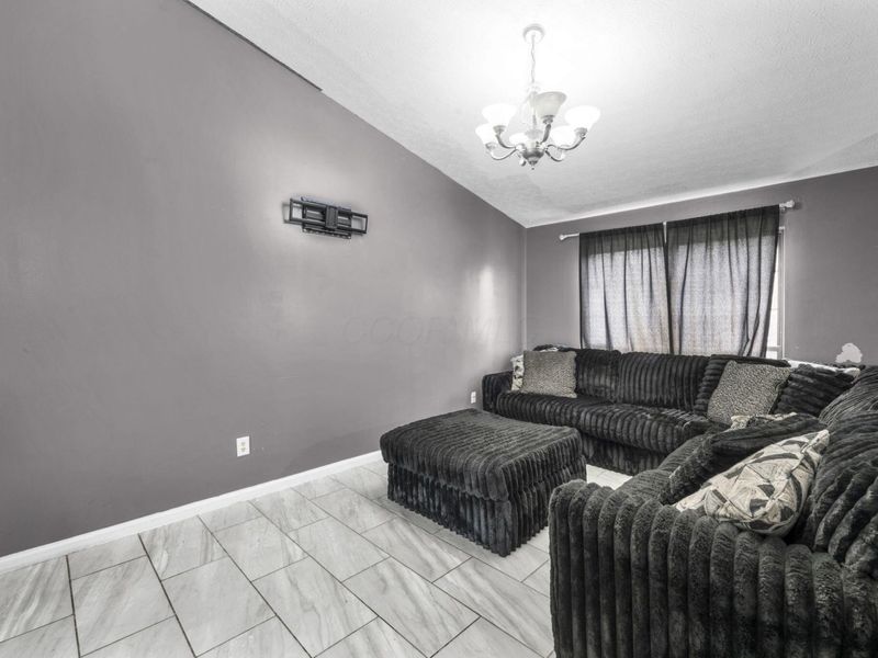 1027 Cypress Ridge Place, Columbus, OH 43228 Photo 7
