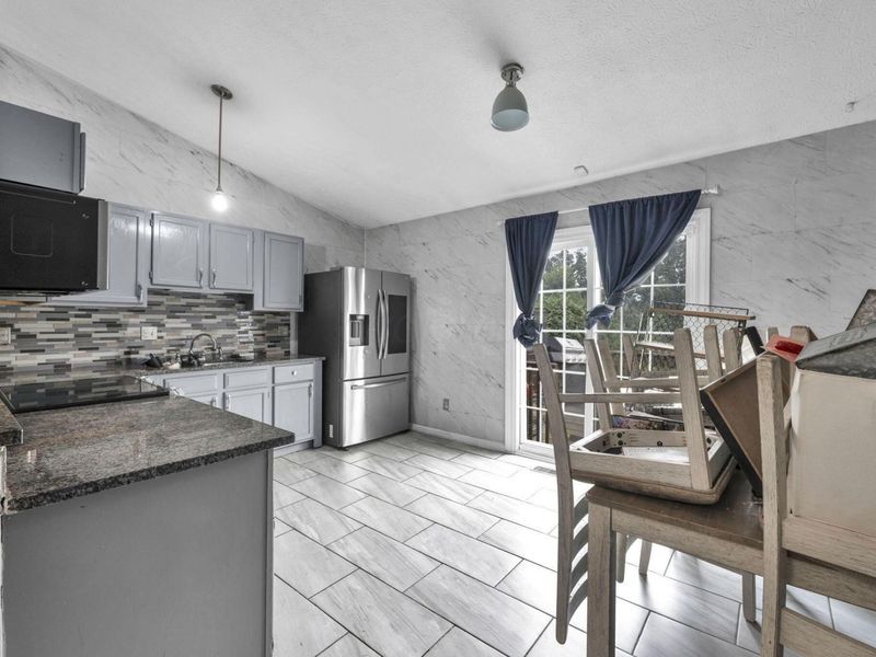 1027 Cypress Ridge Place, Columbus, OH 43228 Photo 9