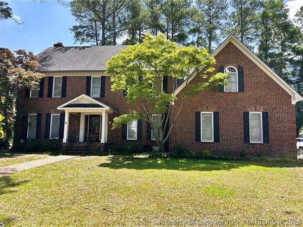 493 Kingsford Drive, Fayetteville, NC 28314