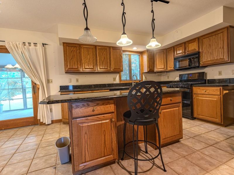 303 Canterbury Drive, Huron, OH 44839 Photo 10