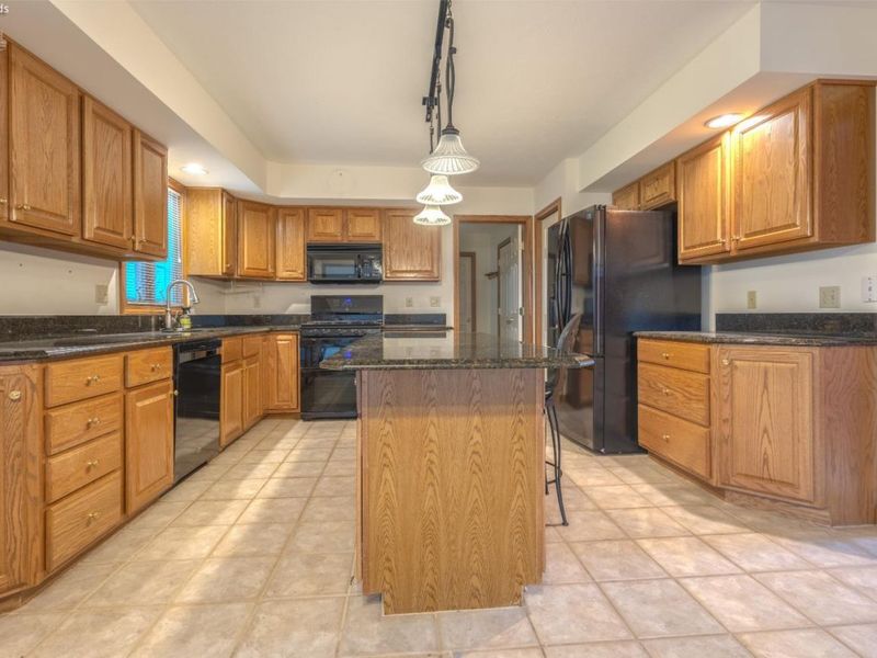 303 Canterbury Drive, Huron, OH 44839 Photo 11