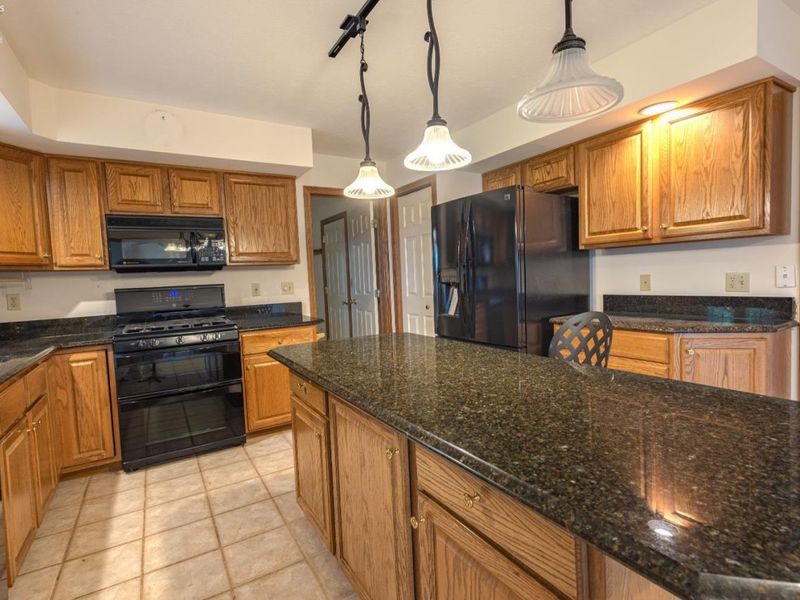 303 Canterbury Drive, Huron, OH 44839 Photo 12