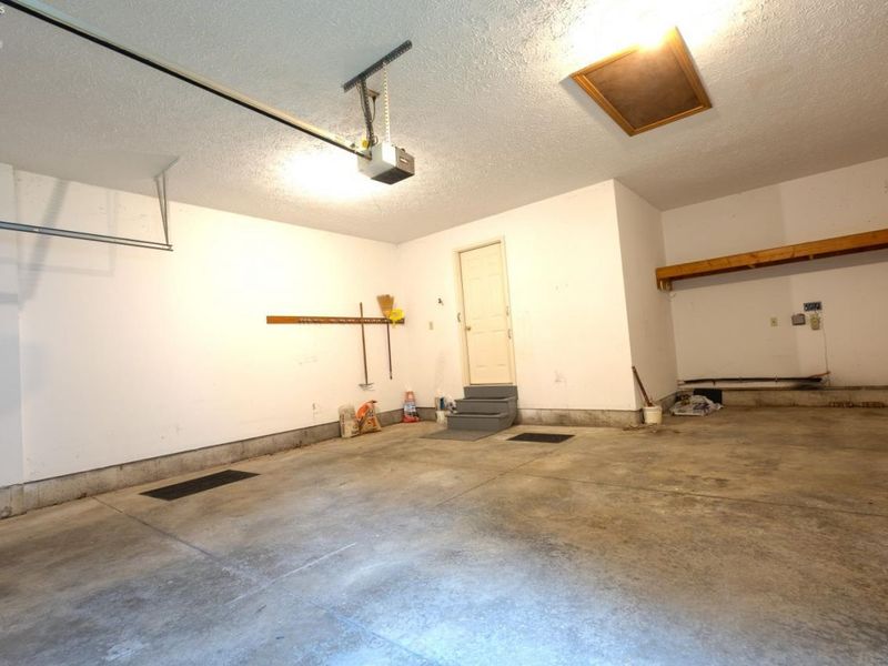 303 Canterbury Drive, Huron, OH 44839 Photo 21