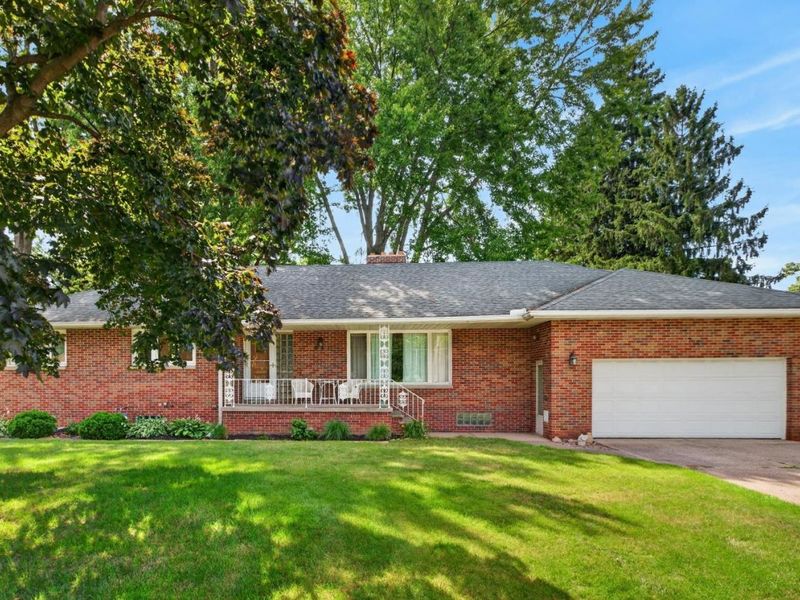 114 S Leavitt Road, Amherst, OH 44001 Photo 1