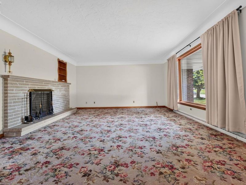 114 S Leavitt Road, Amherst, OH 44001 Photo 6