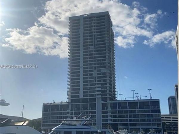 555 NE 15th St , Unit 33E, Miami, FL 33132