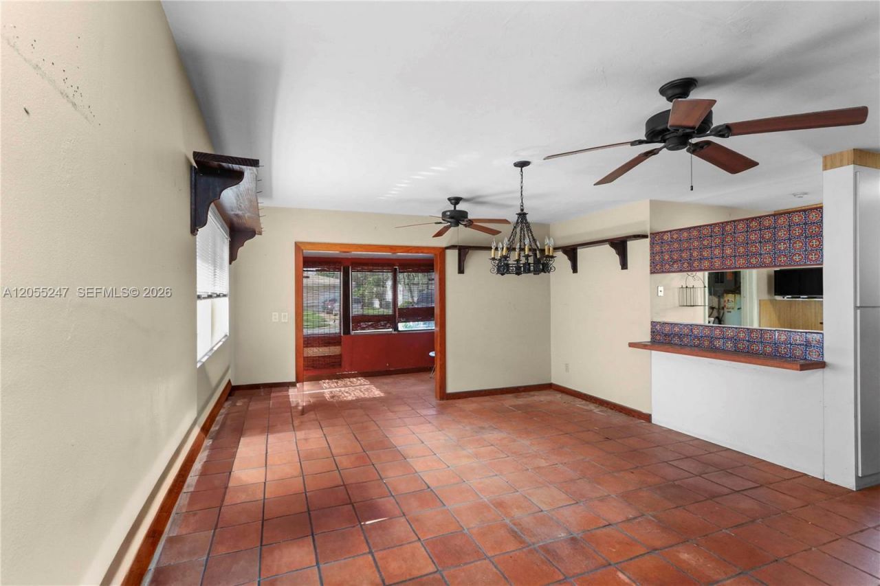 12465 SW 33rd St , Miami, FL 33175 Photo
