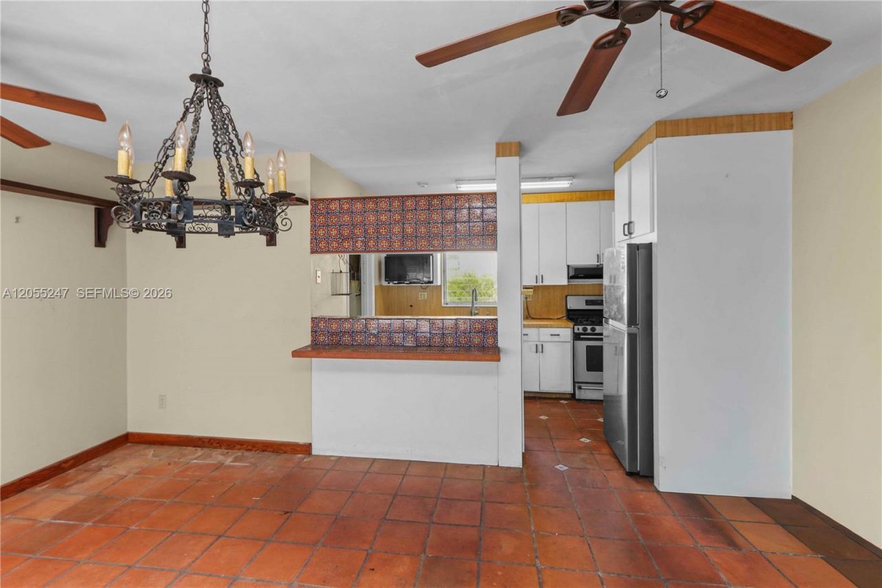 12465 SW 33rd St , Miami, FL 33175 Photo