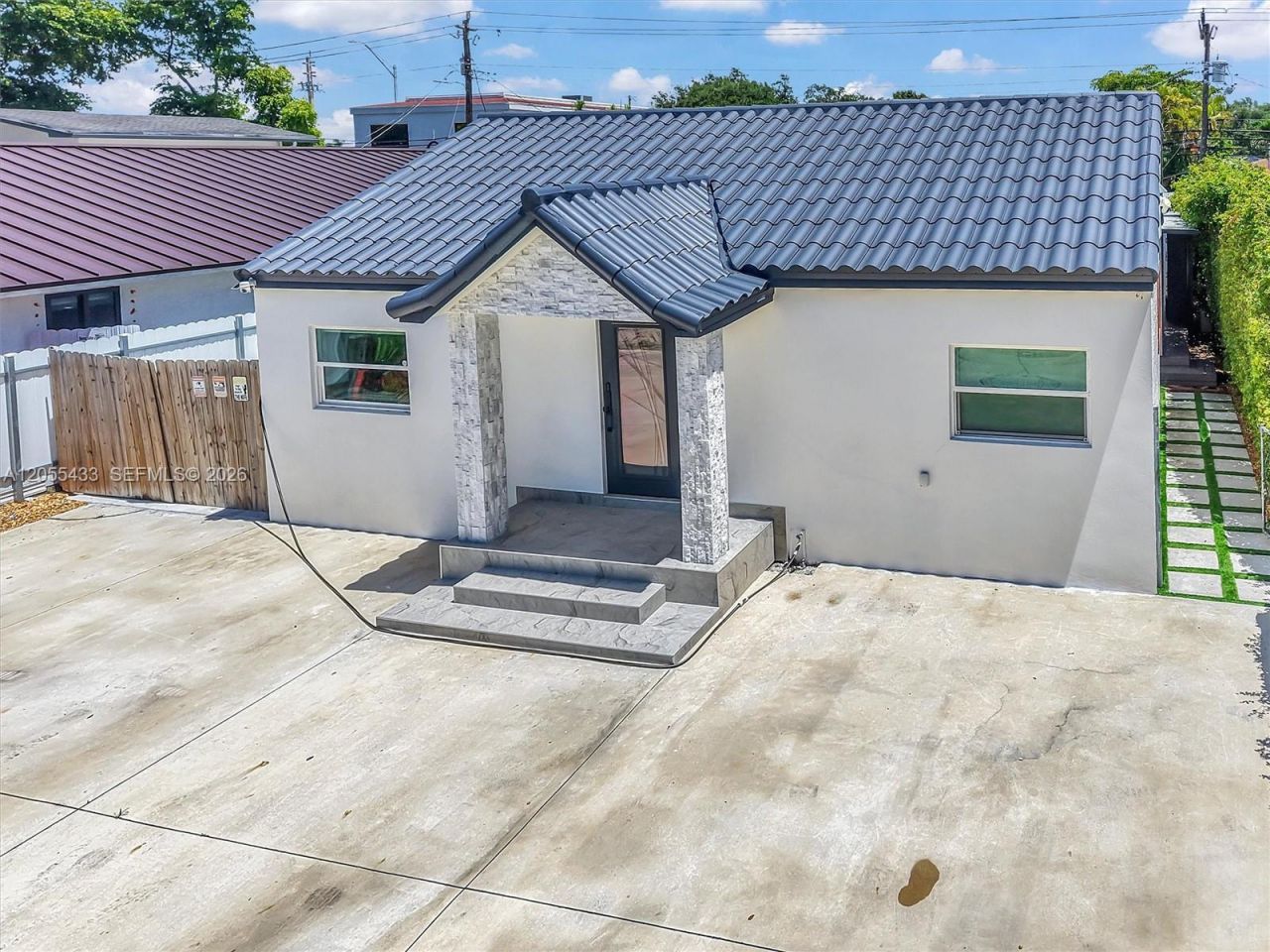 6575 SW 39th Ter, Miami, FL 33155 Photo