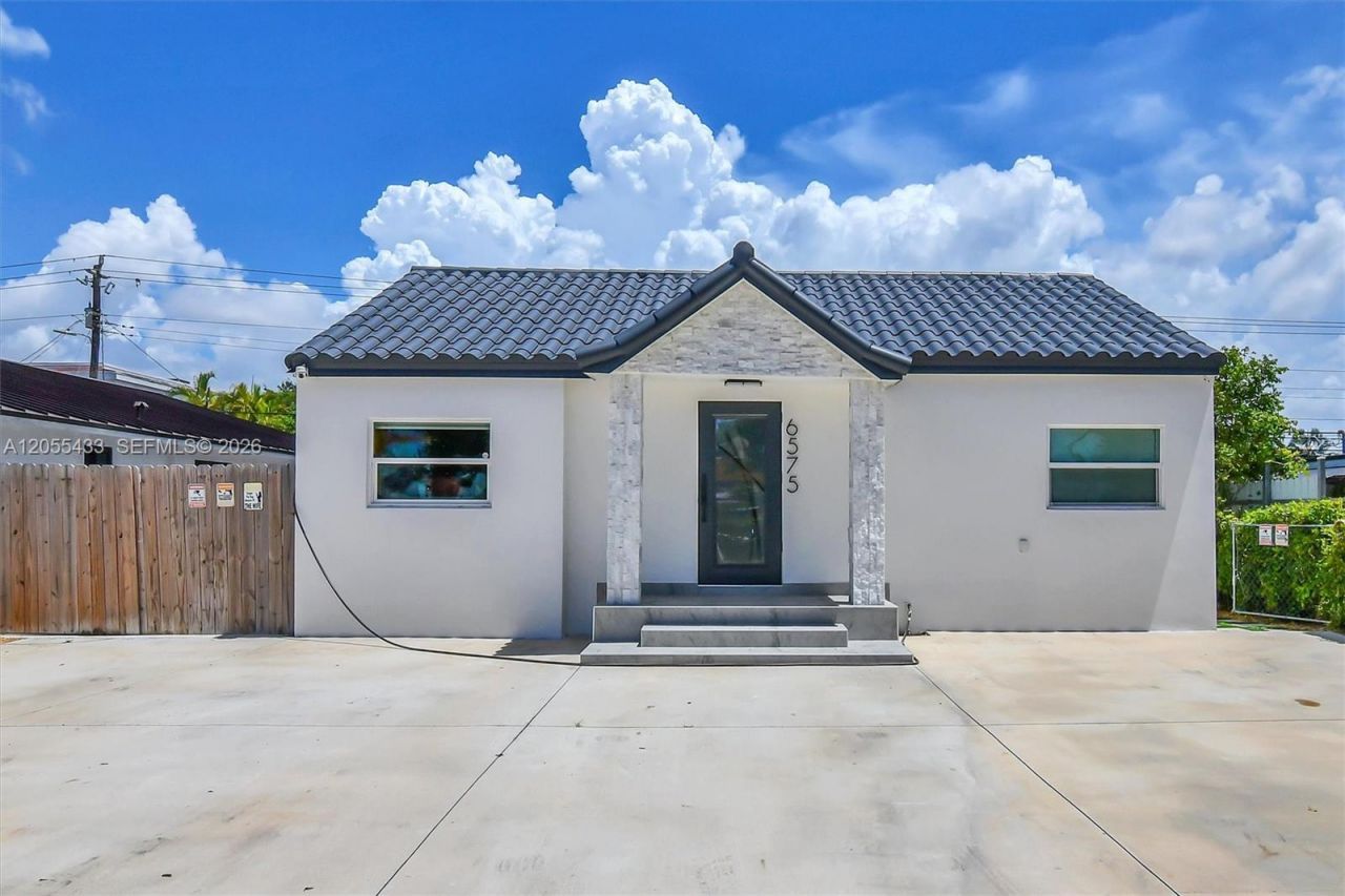 6575 SW 39th Ter, Miami, FL 33155 Photo