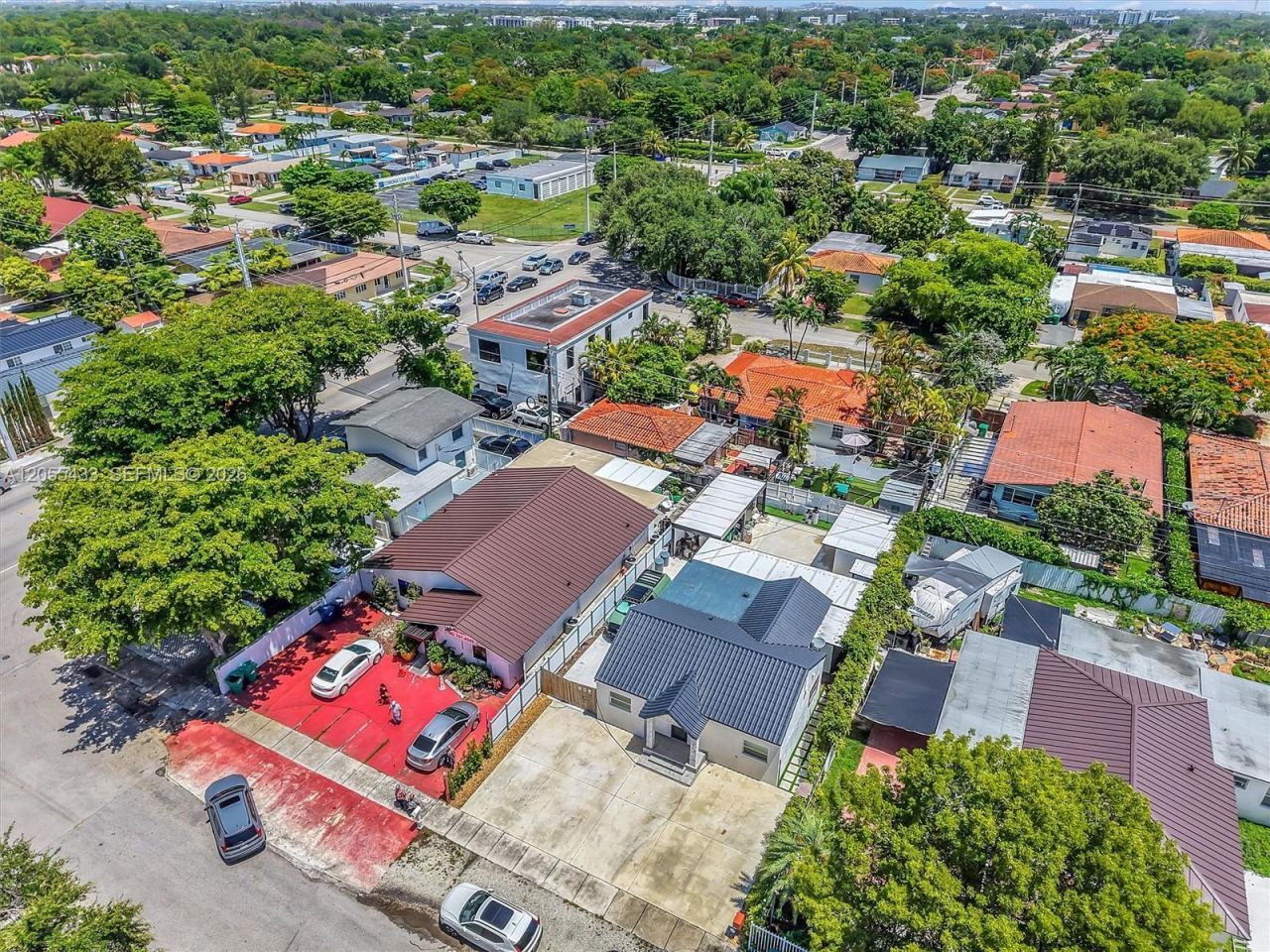 6575 SW 39th Ter, Miami, FL 33155 Photo