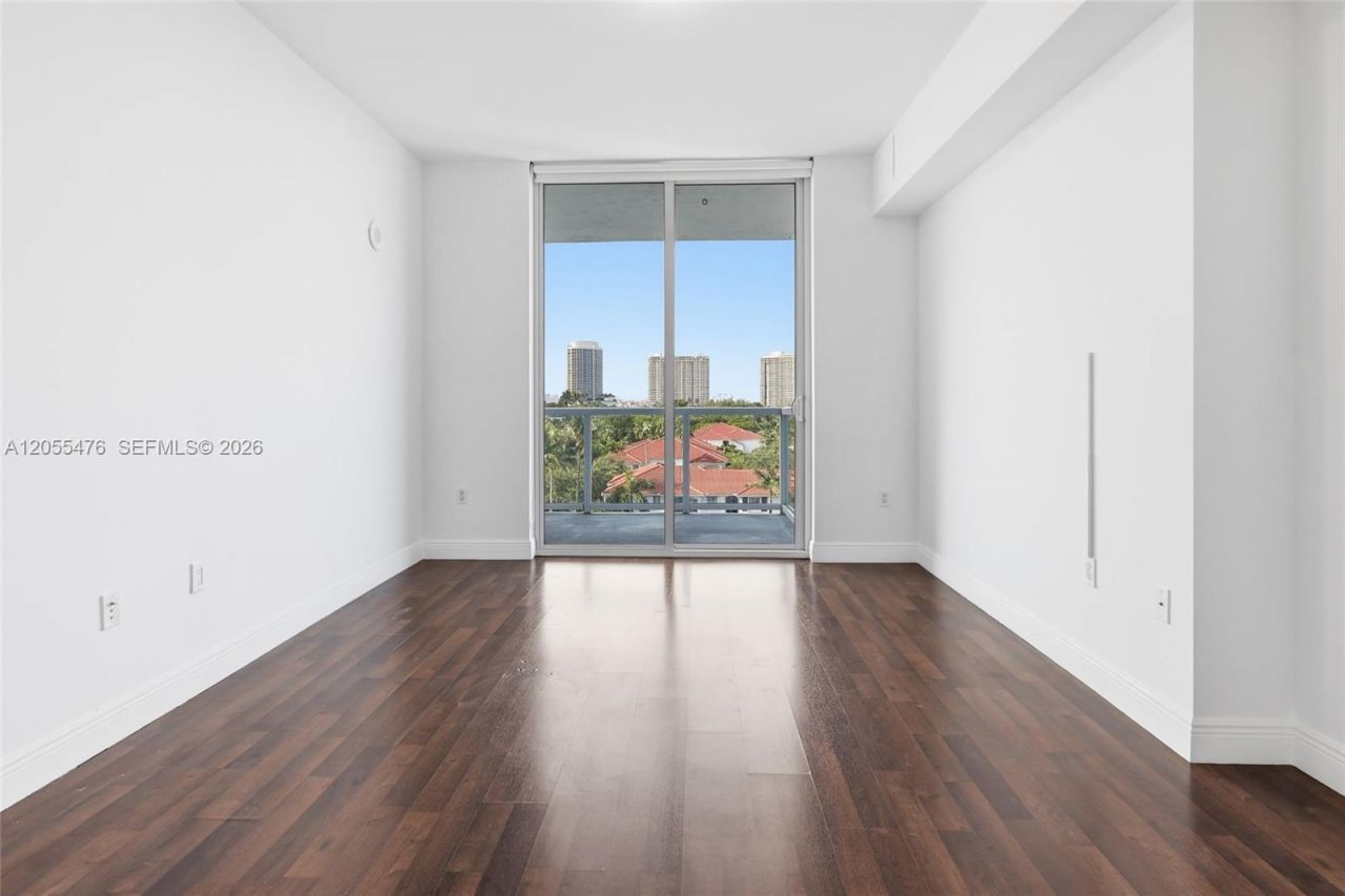 3030 NE 188th St, Unit 509, Aventura, FL 33180 Photo