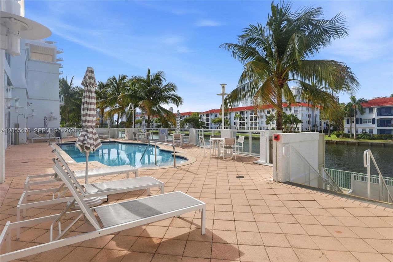 3030 NE 188th St, Unit 509, Aventura, FL 33180 Photo