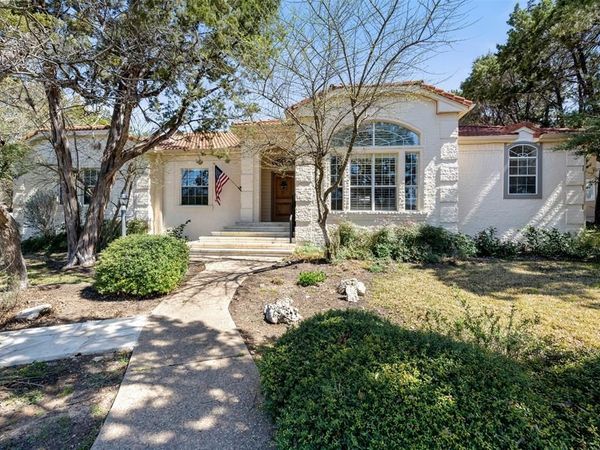 110 Squires DR , Lakeway, TX 78734