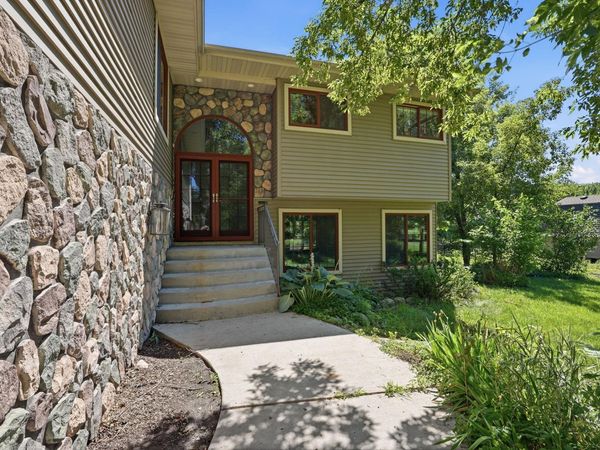 10515 Old County Road 15, Plymouth, MN 55441