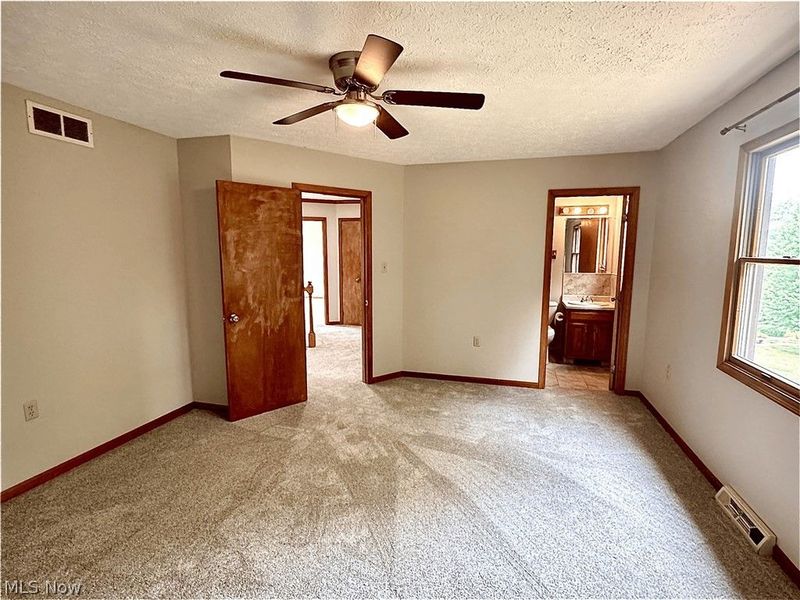 7562 Southampton Drive, North Royalton, OH 44133 Photo 18