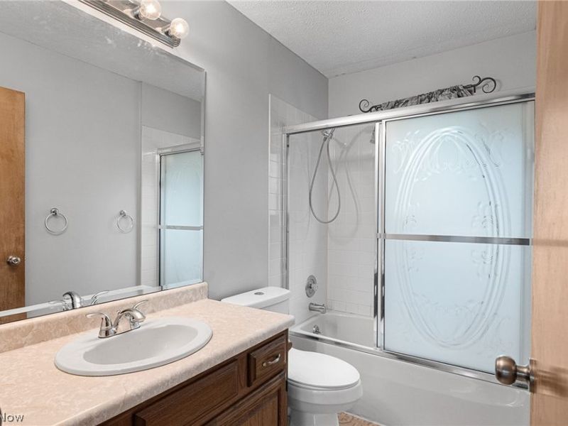 7562 Southampton Drive, North Royalton, OH 44133 Photo 27