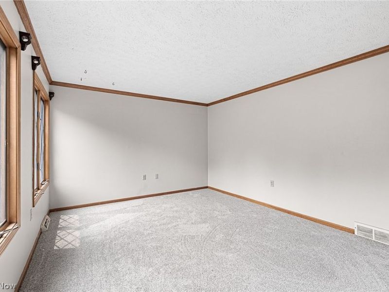 7562 Southampton Drive, North Royalton, OH 44133 Photo 6