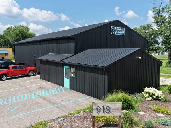 918 W Warren Street, Mitchell, IN 47446