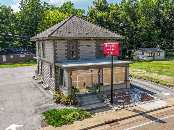 523 Lake Road , Dyersburg, TN 38024