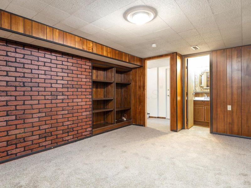 18 Pine Village Drive, Granville, OH 43023 Photo 15