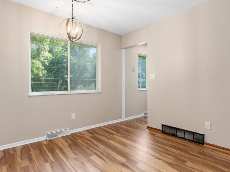 18 Pine Village Drive, Granville, OH 43023 Photo 6