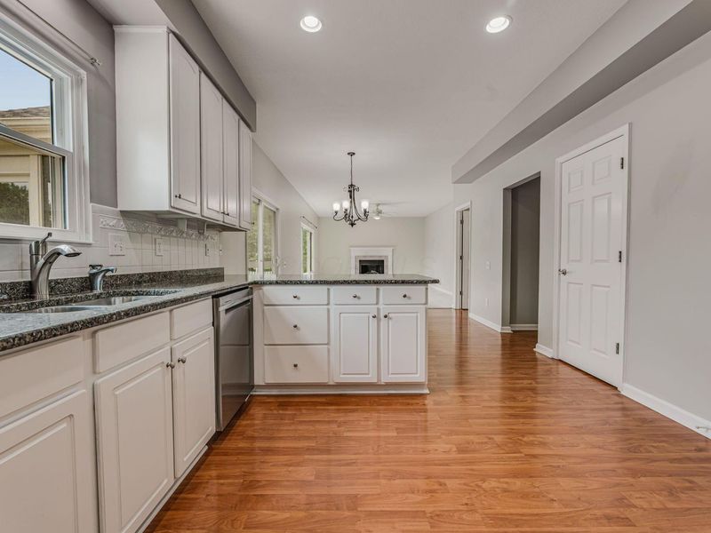 7815 Royal Park Drive, Lewis Center, OH 43035 Photo 25