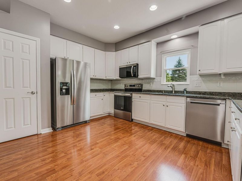 7815 Royal Park Drive, Lewis Center, OH 43035 Photo 28