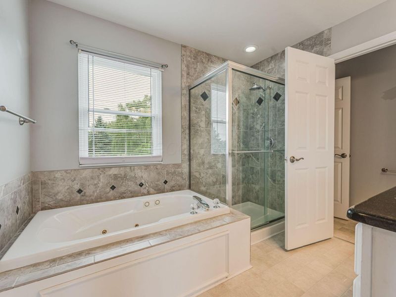 7815 Royal Park Drive, Lewis Center, OH 43035 Photo 57