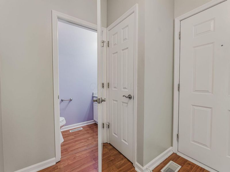 7815 Royal Park Drive, Lewis Center, OH 43035 Photo 7