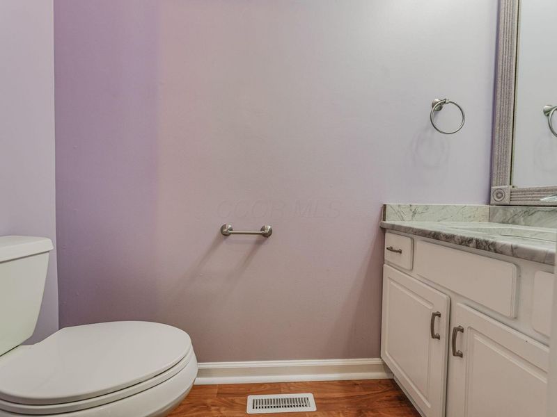 7815 Royal Park Drive, Lewis Center, OH 43035 Photo 8