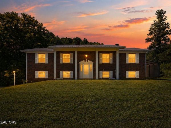 2719 Bullen Valley Rd, Thorn Hill, TN 37881