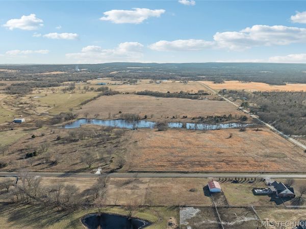201 S Harvard Road , Mounds, OK 74047