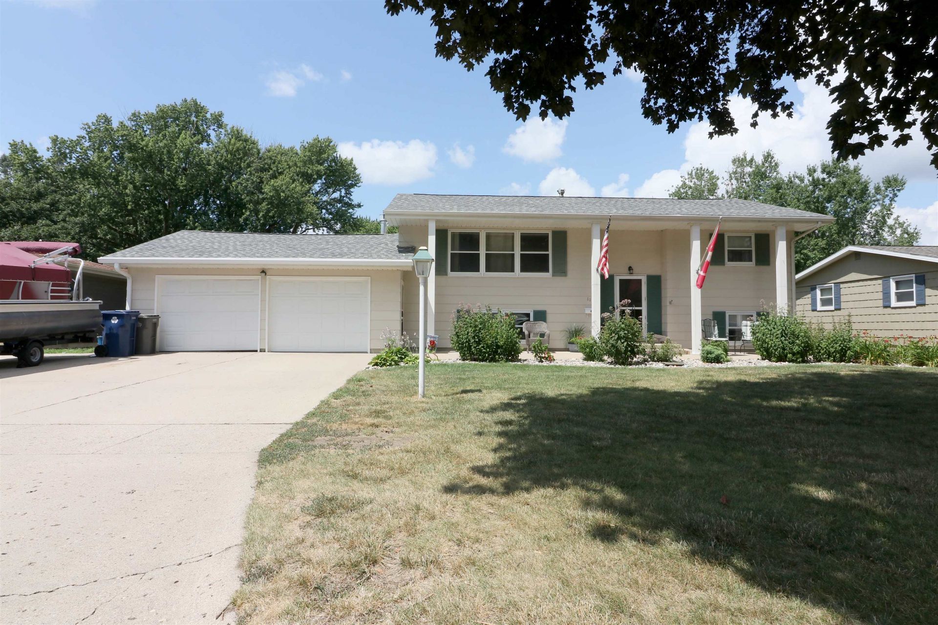1117 8th Avenue W, Spencer, IA 51301 Main Photo