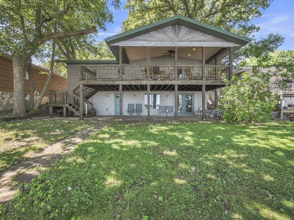 610 7Th Street , Spirit Lake, IA 51360