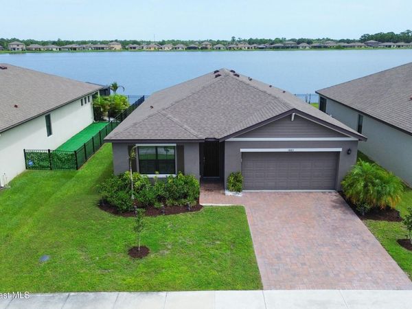 1883 Capital Drive SE, Palm Bay, FL 32909
