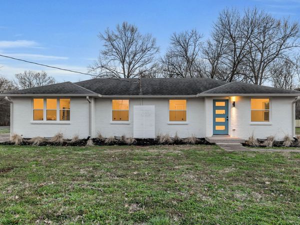 289B Nokes Dr , Hendersonville, TN 37075